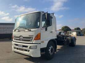 2013 Hino GH 500 Hook Bin Truck - picture1' - Click to enlarge