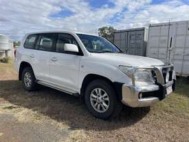 2010 TOYOTA LANDCRUISER GXL WAGON - picture0' - Click to enlarge