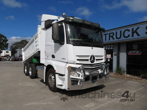caption 2017 Mercedes-Benz Actros 2653 530hp Tipper with New Body!