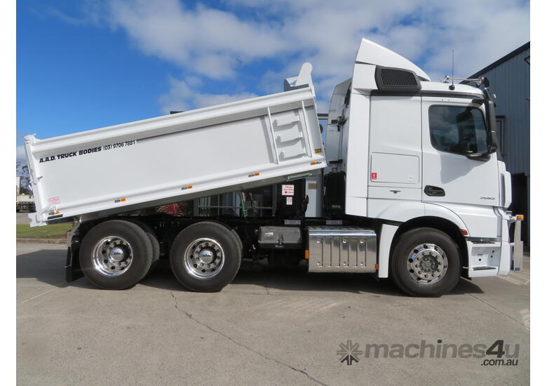 caption 2017 Mercedes-Benz Actros 2653 530hp Tipper with New Body!