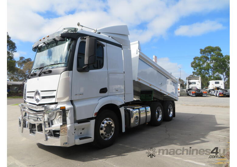 caption 2017 Mercedes-Benz Actros 2653 530hp Tipper with New Body!
