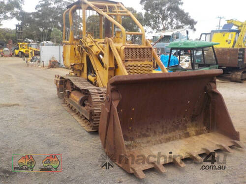 (7533) Massey Ferguson 300 Drott Loader (Carisbrook, VIC)