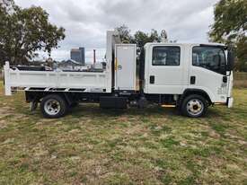 Isuzu NPR300 Crew 4x2 Dualcab Tipper Truck. Ex Council.  - picture1' - Click to enlarge