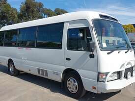 Toyota Coaster XZB50R - picture0' - Click to enlarge