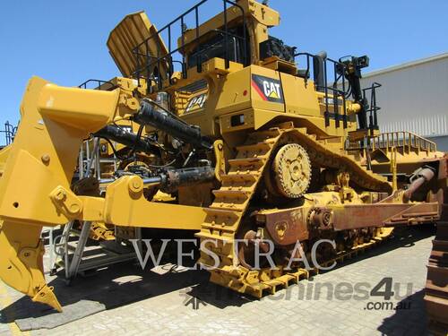 caption CAT D10T2LRC Track Type Tractors