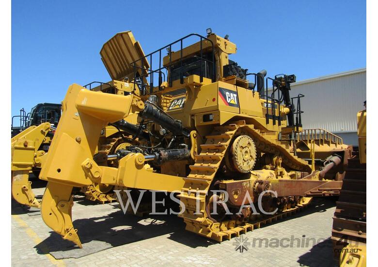 caption CAT D10T2LRC Track Type Tractors
