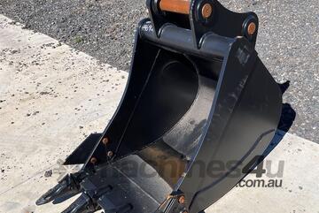 600mm GP/Digging Bucket to suit 8T Excavator