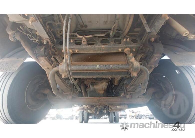 caption Isuzu FRR 500