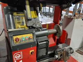 2021 Atek Rim Straightener/Rim Press Lathe, Centering Rings, Stanley Thermometer - picture0' - Click to enlarge