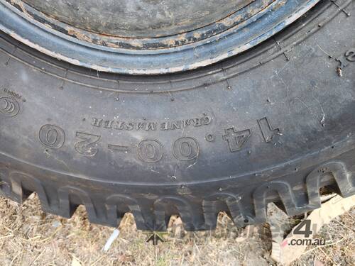 14.00x20 Tyre on Rim