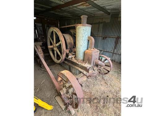 ANTIQUE: THE AUSTRAL OIL ENGINE 