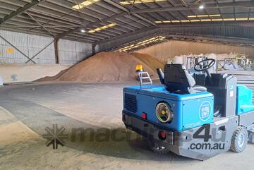   Conquest - Heavy Duty Ride-on Industrial Sweepers | HD180D4