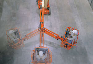 Jlg   E300AJP Boom Lift