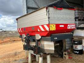 KNVERNELAND ACCORD SPREADER - picture0' - Click to enlarge