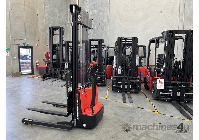 EP Lithium Electric 1.2T Pallet Stacker ESA121-D