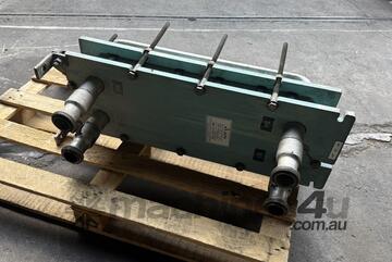 Alfa Laval Stainless 25 x 63mm plate heat transfer exchange exchanger 2 Alfa Laval Stainless 25 x 63mm plate heat transfer exchange exchanger 2