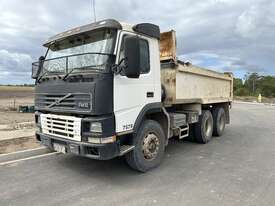 2000 Volvo FM12 Tipper Truck - picture0' - Click to enlarge