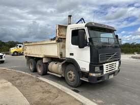 2000 Volvo FM12 Tipper Truck - picture0' - Click to enlarge