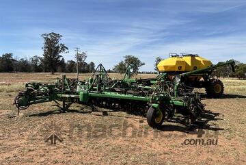 JOHN DEERE/ CONSERVA PAK AIRSEEDER