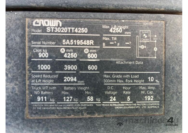 caption Crown ST3020TT4250 Reach Stacker