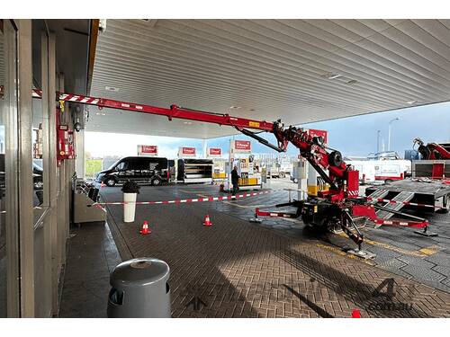 Electric Spider crane Hoeflon C10e can lift up to 4T - Hire