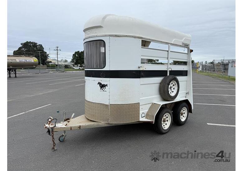 caption ROSWAL TRAILERS 2 HORSE FLOAT TRAILER