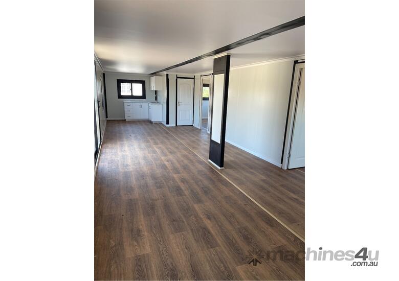 40ft Expandable Container House with Ensuite