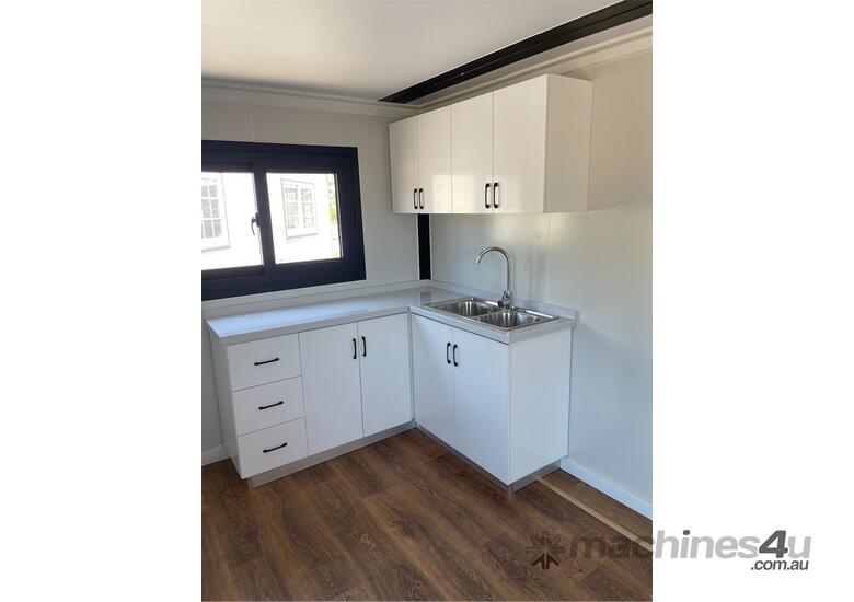 40ft Expandable Container House with Ensuite