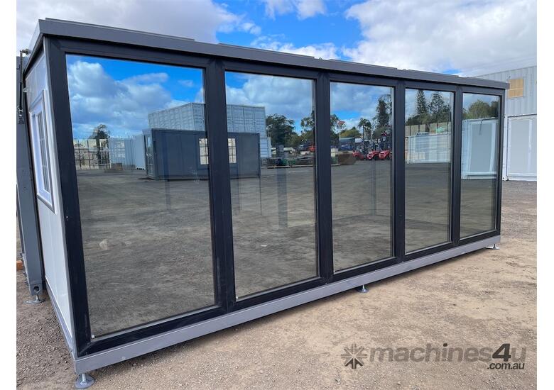 Expandable Container House with 1 Floor to Ceiling Glass Walls & Ensuite
