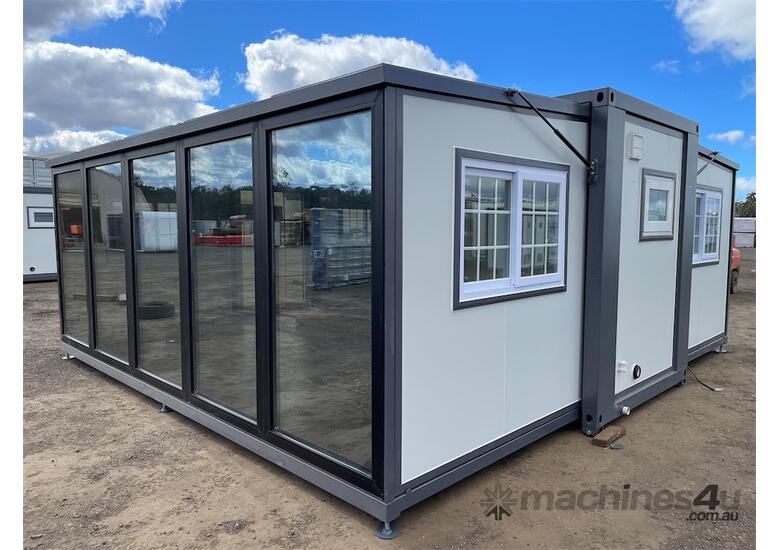 Expandable Container House with 1 Floor to Ceiling Glass Walls & Ensuite