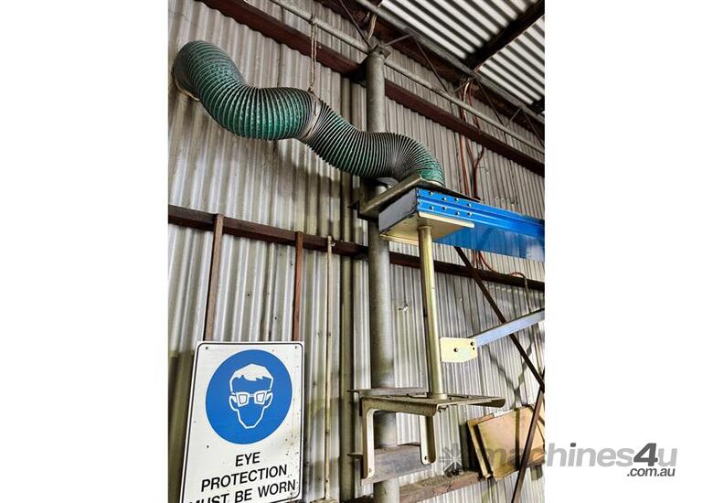 caption FUME EXTRACTOR WITH FILTER UNIT
