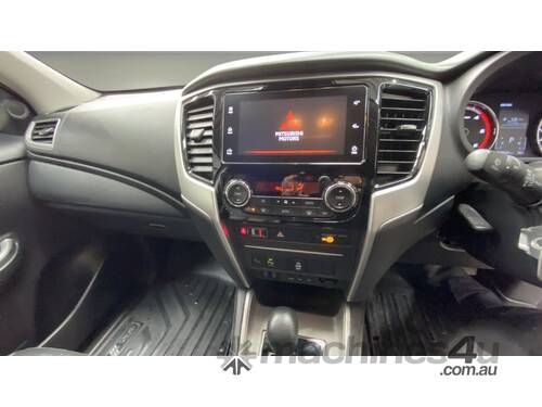 caption 2022 Mitsubishi Triton 4x4 GLS Dual Cab T/Diesel (Auto)