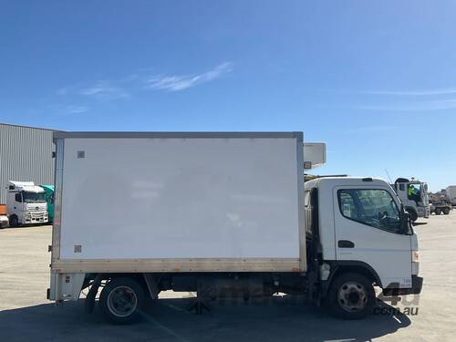 caption 2021 Mitsubishi Fuso Canter 515 Refrigerated Pantech