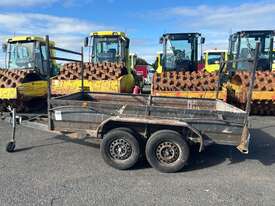 2014 B&M Trailers Tandem Axle Box Trailer - picture0' - Click to enlarge