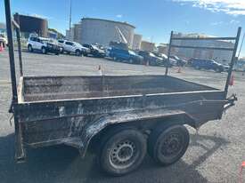2014 B&M Trailers Tandem Axle Box Trailer - picture0' - Click to enlarge