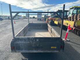 2014 B&M Trailers Tandem Axle Box Trailer - picture1' - Click to enlarge