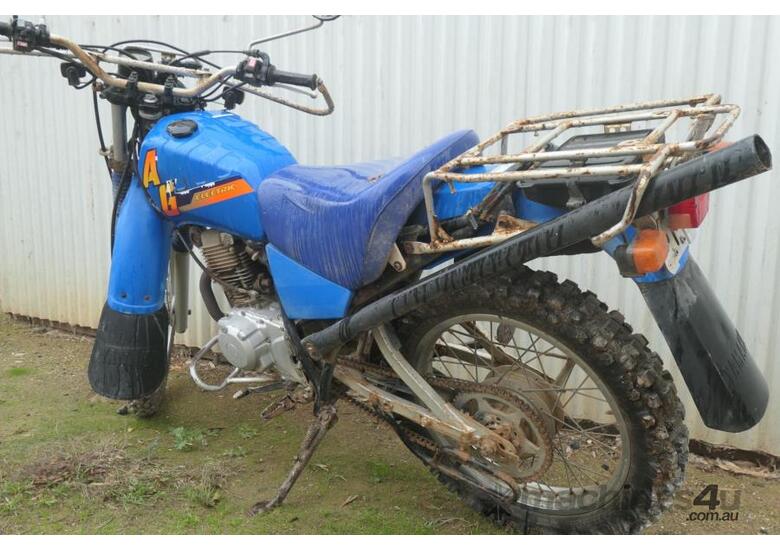 caption Yamaha 200 Electric start Ag bike