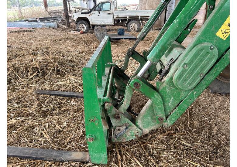 John Deere 6110M Tractor