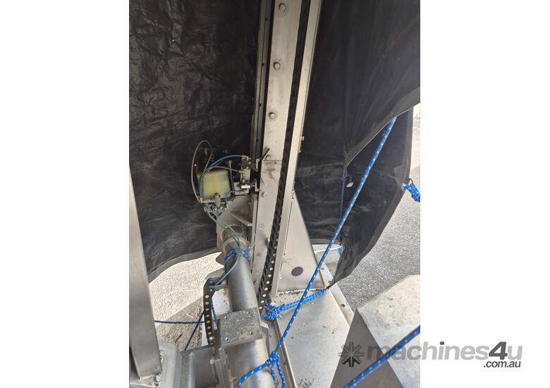 Large Megabin lifter