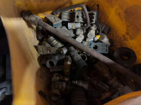  tractor linkage s Draw bar pin hydraulic fittings - picture2' - Click to enlarge