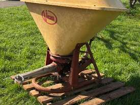Vicon 3PL Spreader - picture0' - Click to enlarge