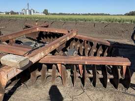 INTERNATIONAL 770 DISC PLOUGH - picture0' - Click to enlarge