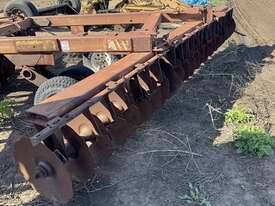 INTERNATIONAL 770 DISC PLOUGH - picture1' - Click to enlarge