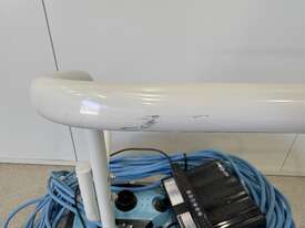 Robotek Robo Pro30 Pool Cleaner (Ex-Council) - picture0' - Click to enlarge