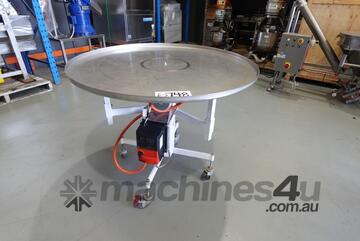 Accumulation Table, 1130mm Dia x 930mm H