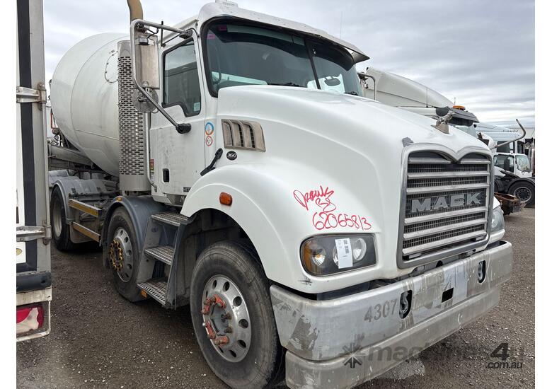 2017 Mack Metro Liner Concrete Agitator