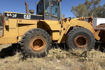 Caterpillar 1995   950 F loader