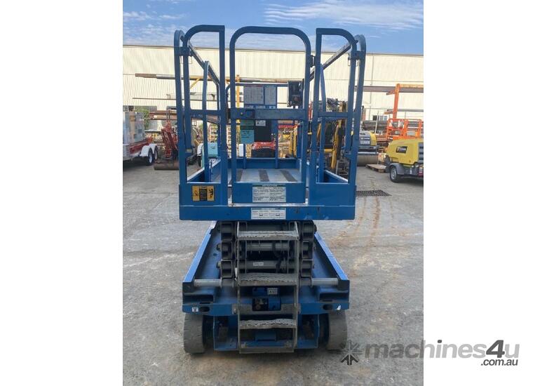 Genie 26 Foot Electric Scissor Lift