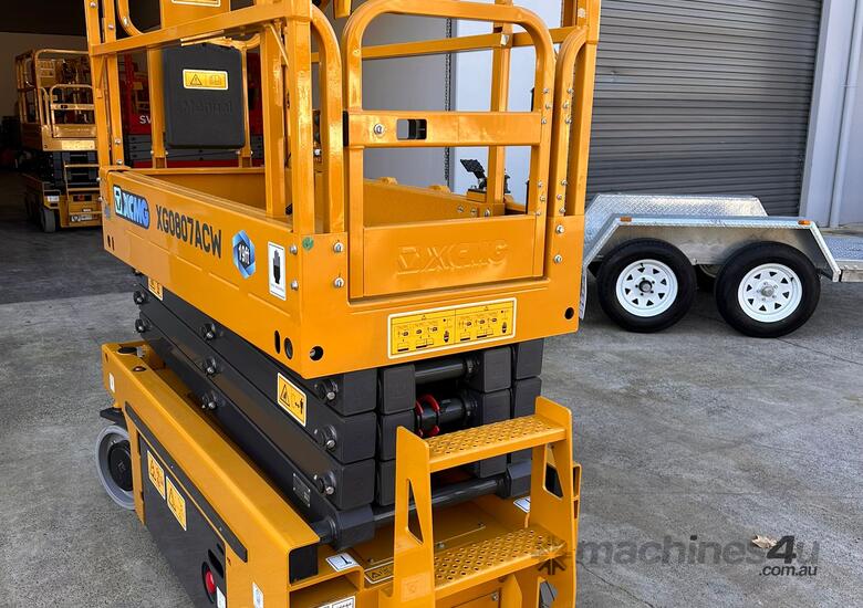 New 19ft Electric Scissor Lift image 3