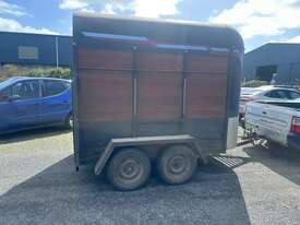 1980 Trailer Dual Axle Horse Float - picture1' - Click to enlarge